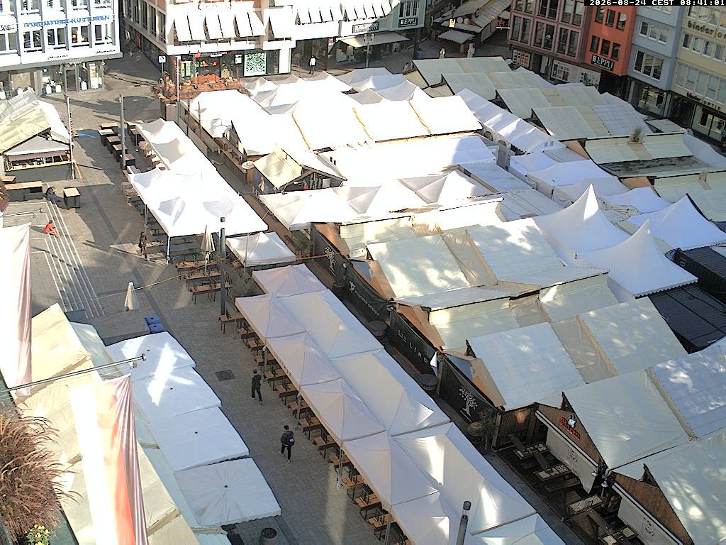 Archived image Webcam Stuttgart at the Market Square