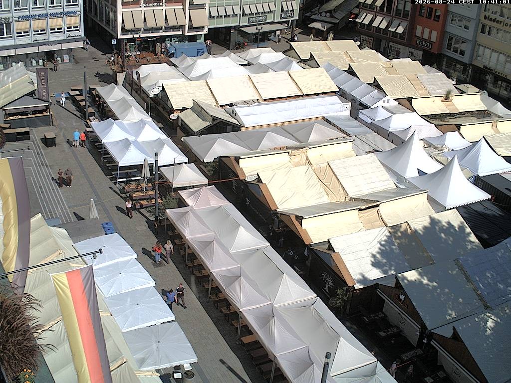Archived image Webcam Stuttgart at the Market Square