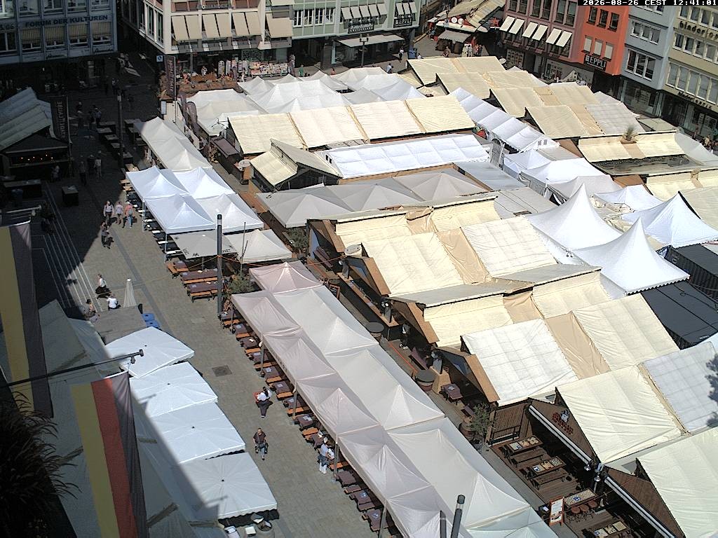 Archived image Webcam Stuttgart at the Market Square