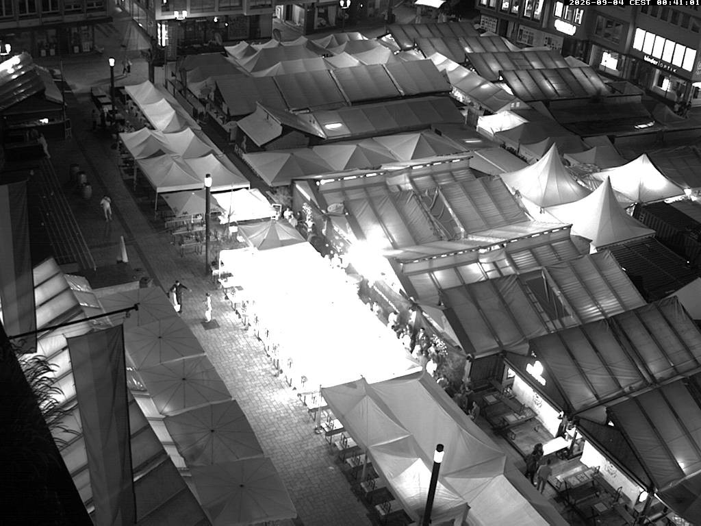 Archived image Webcam Stuttgart at the Market Square