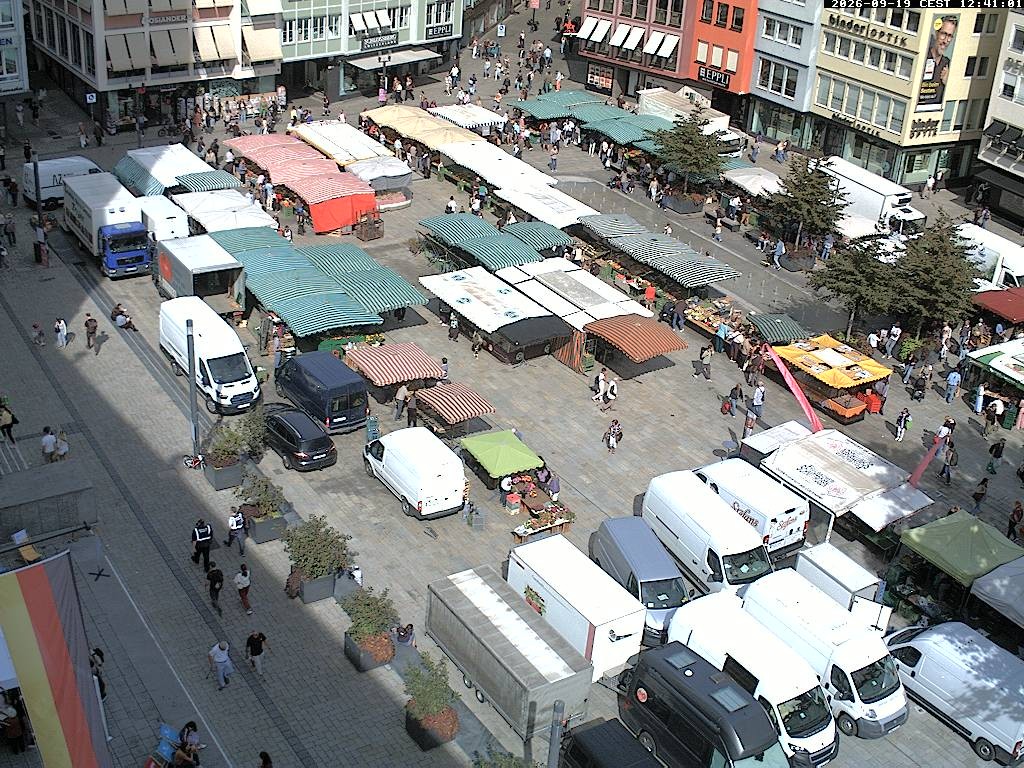 Archived image Webcam Stuttgart at the Market Square