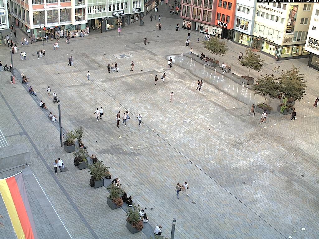 Archived image Webcam Stuttgart at the Market Square