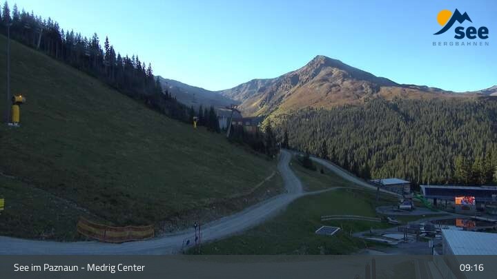 Archived image Webcam See - View from Medrig Center