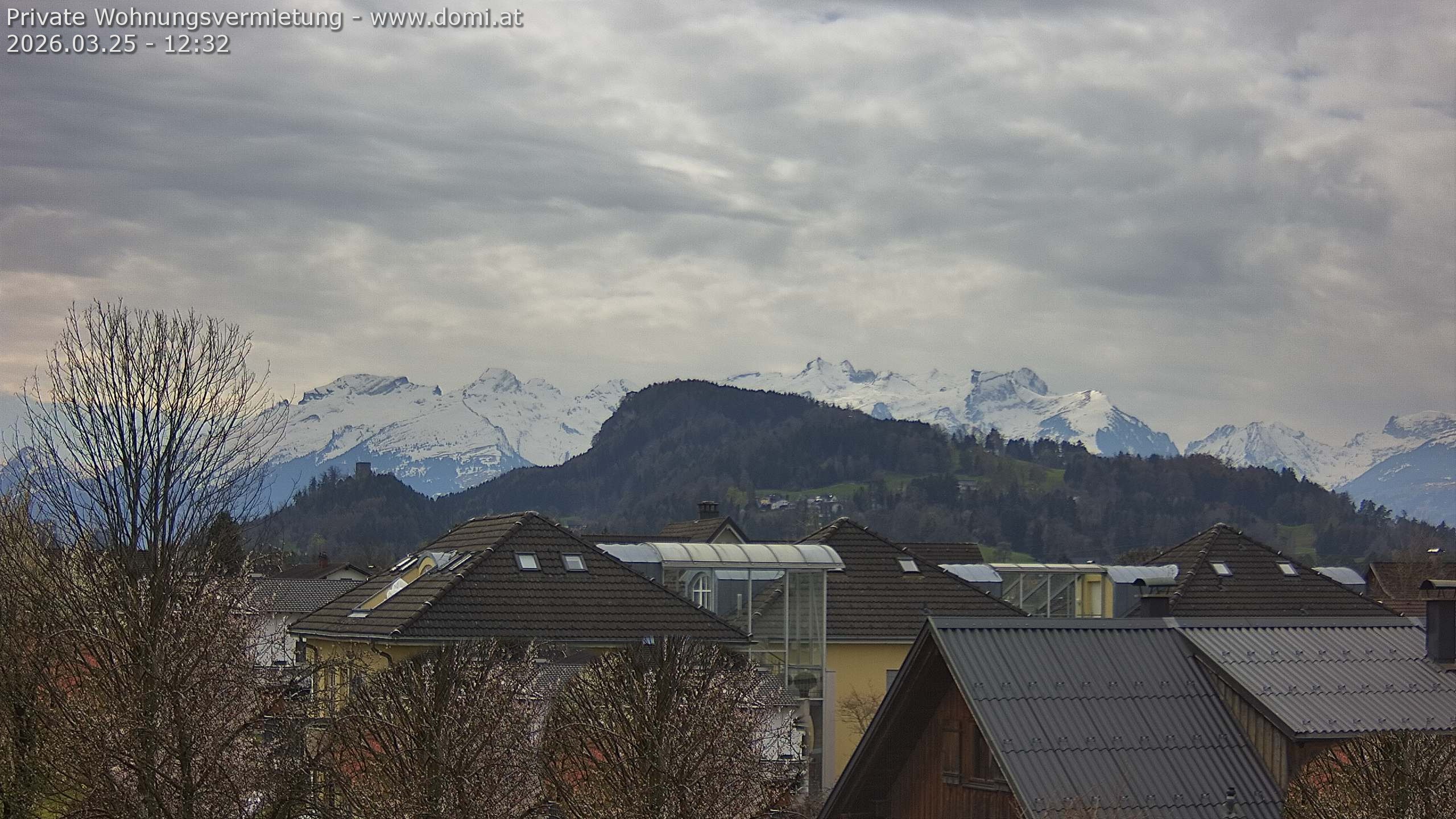 Archived image Webcam View of Alvier and Fulfirst from Gisingen in Feldkirch
