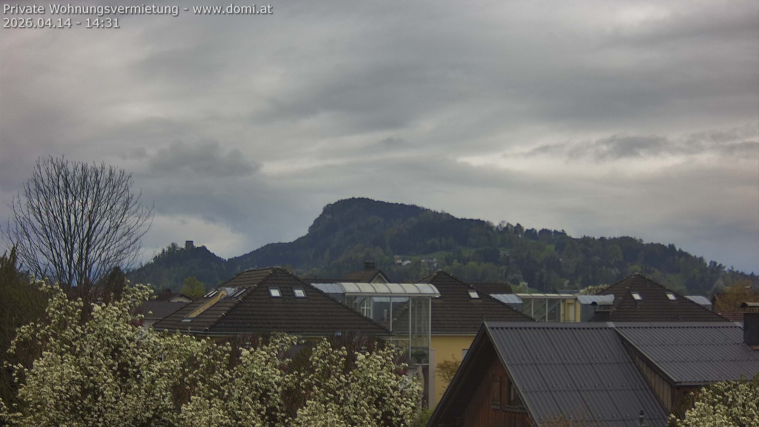 Archived image Webcam View of Alvier and Fulfirst from Gisingen in Feldkirch