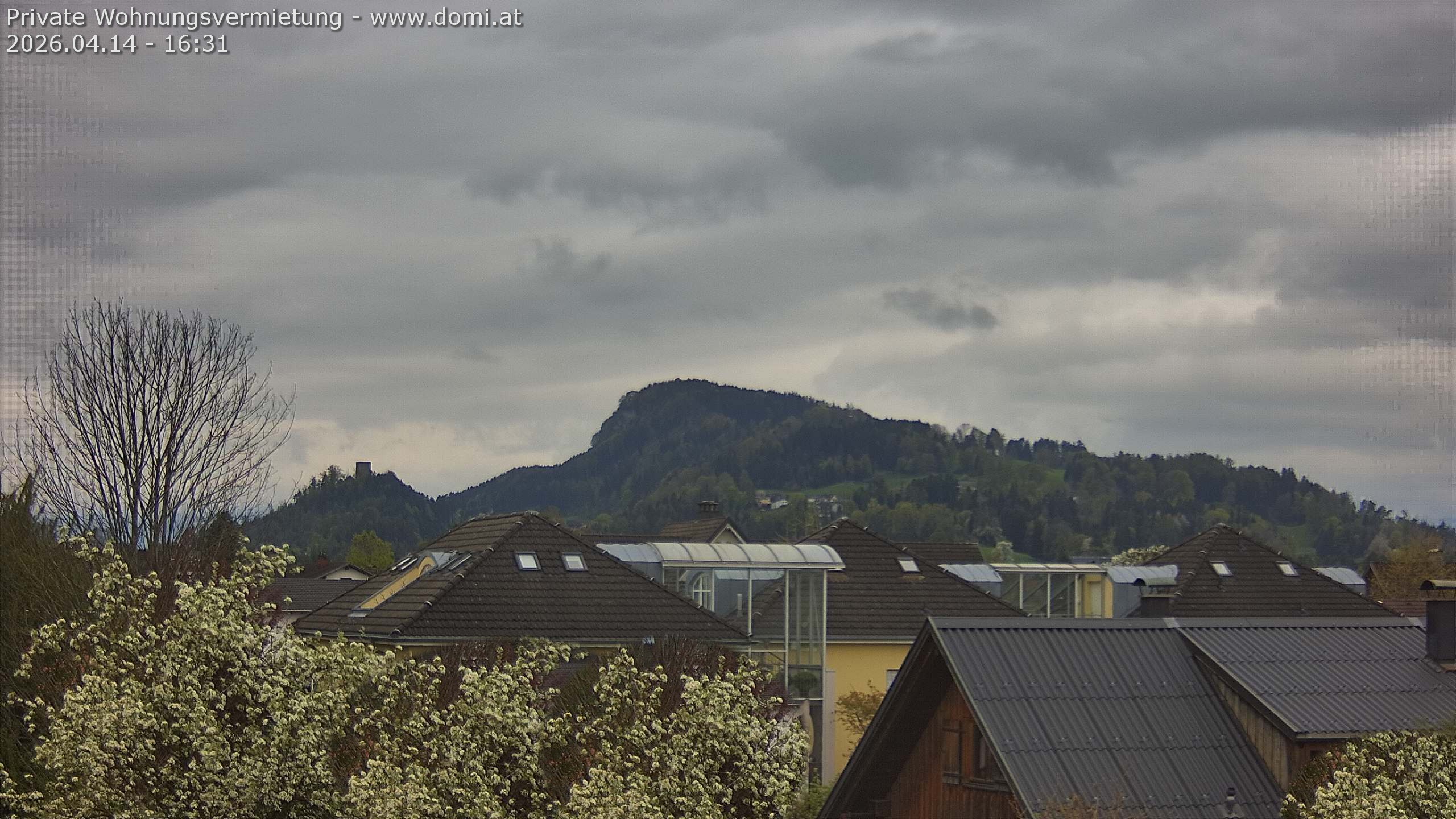 Archived image Webcam View of Alvier and Fulfirst from Gisingen in Feldkirch