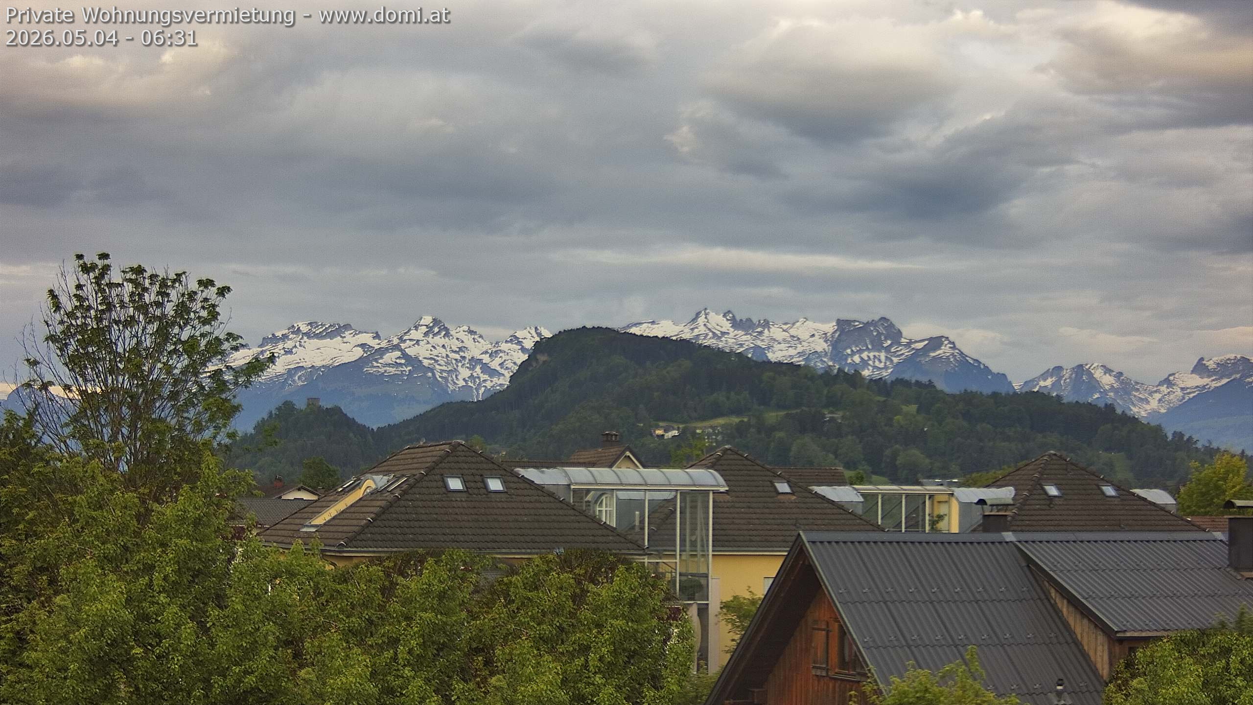 Archived image Webcam View of Alvier and Fulfirst from Gisingen in Feldkirch