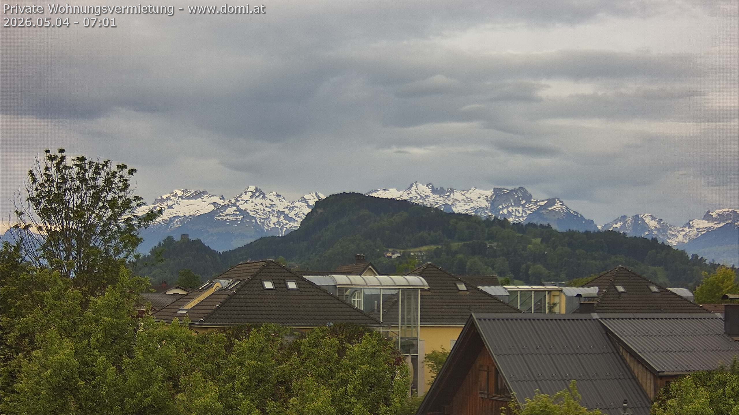 Archived image Webcam View of Alvier and Fulfirst from Gisingen in Feldkirch