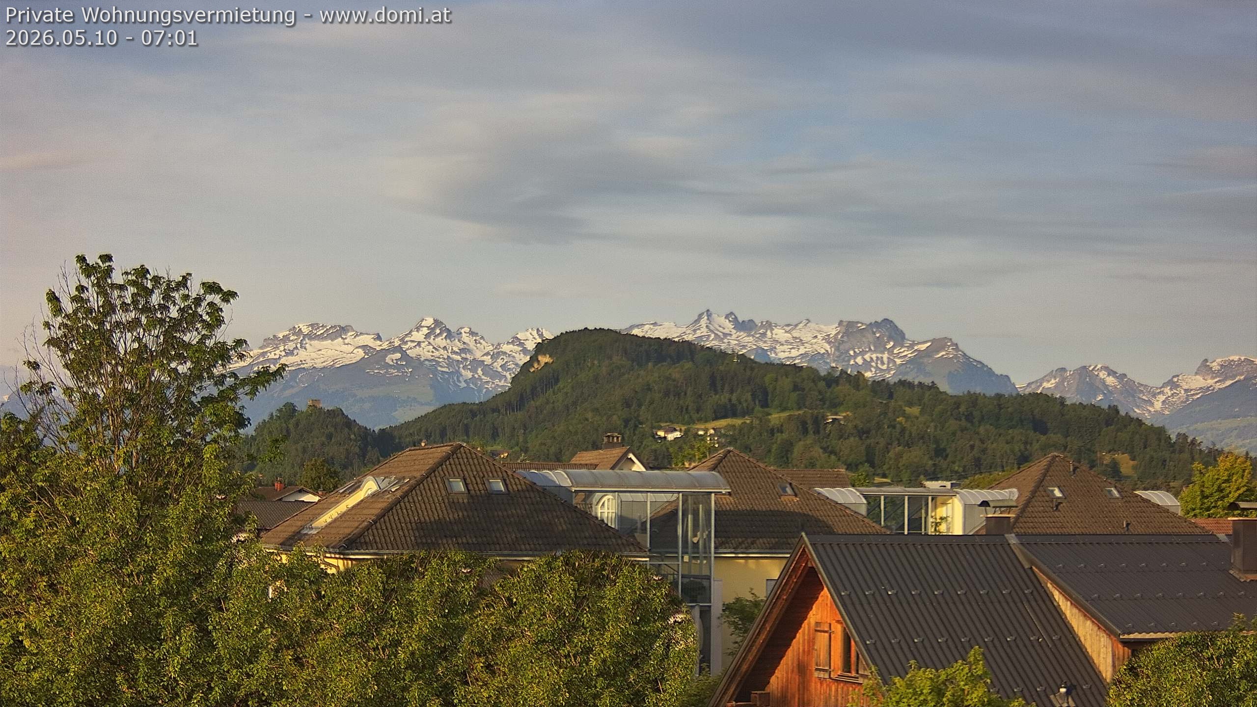 Archived image Webcam View of Alvier and Fulfirst from Gisingen in Feldkirch