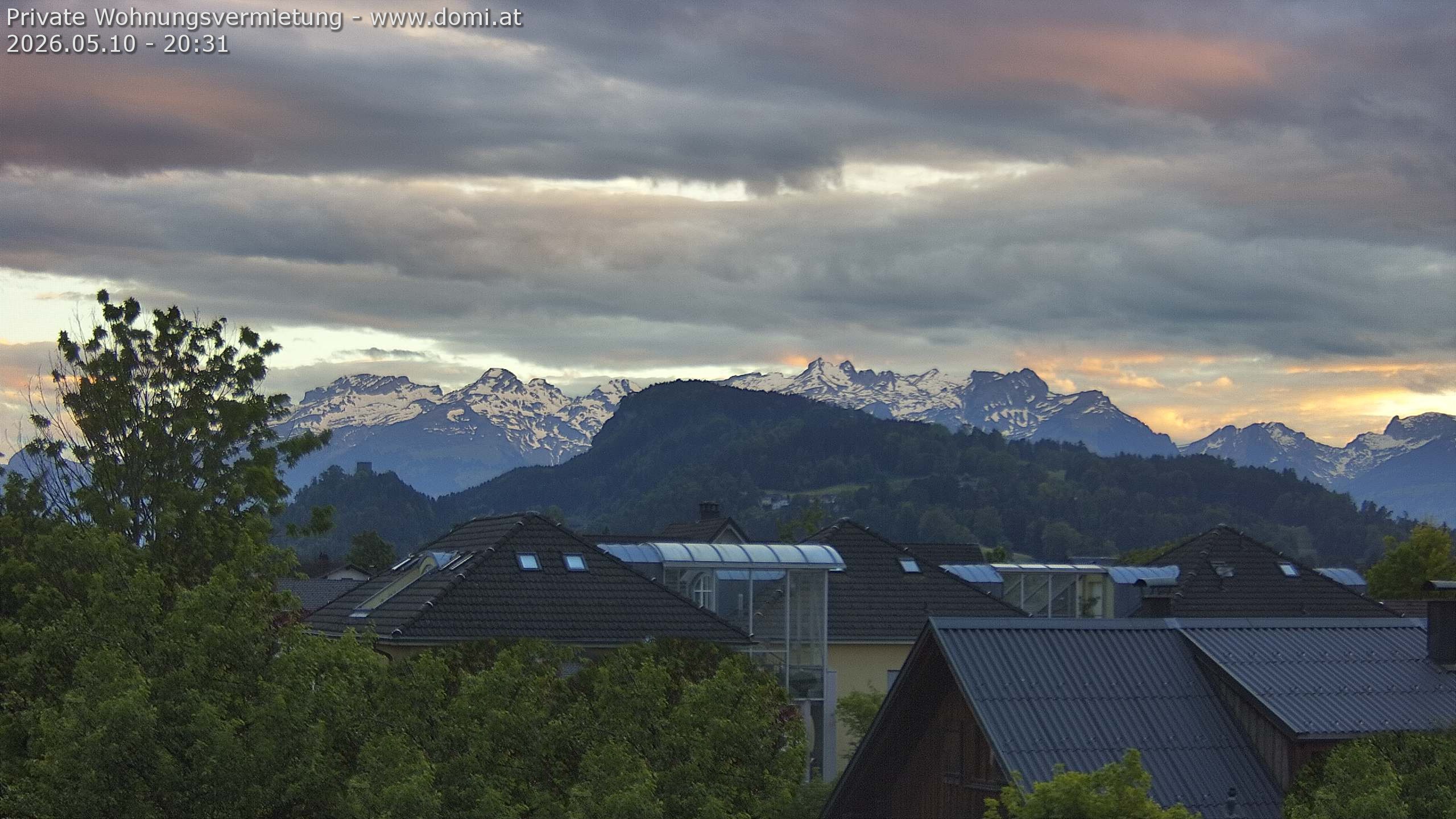 Archived image Webcam View of Alvier and Fulfirst from Gisingen in Feldkirch