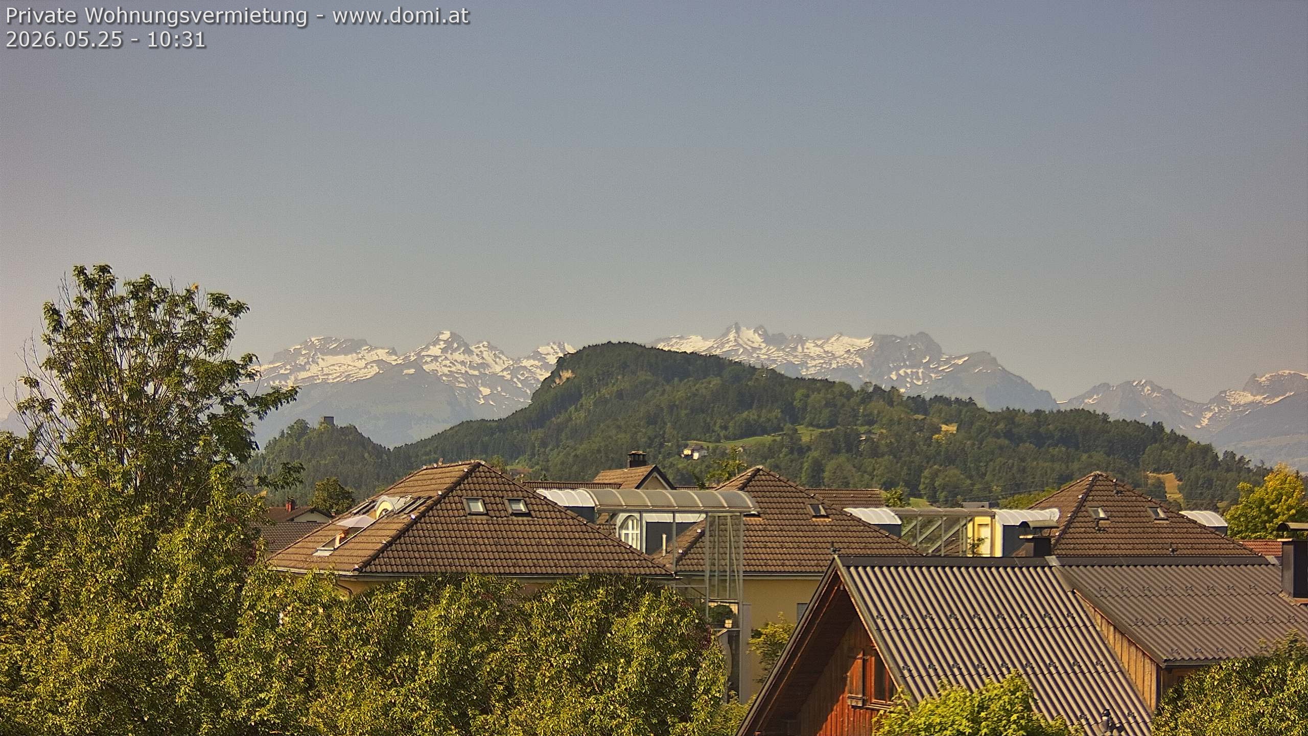 Archived image Webcam View of Alvier and Fulfirst from Gisingen in Feldkirch