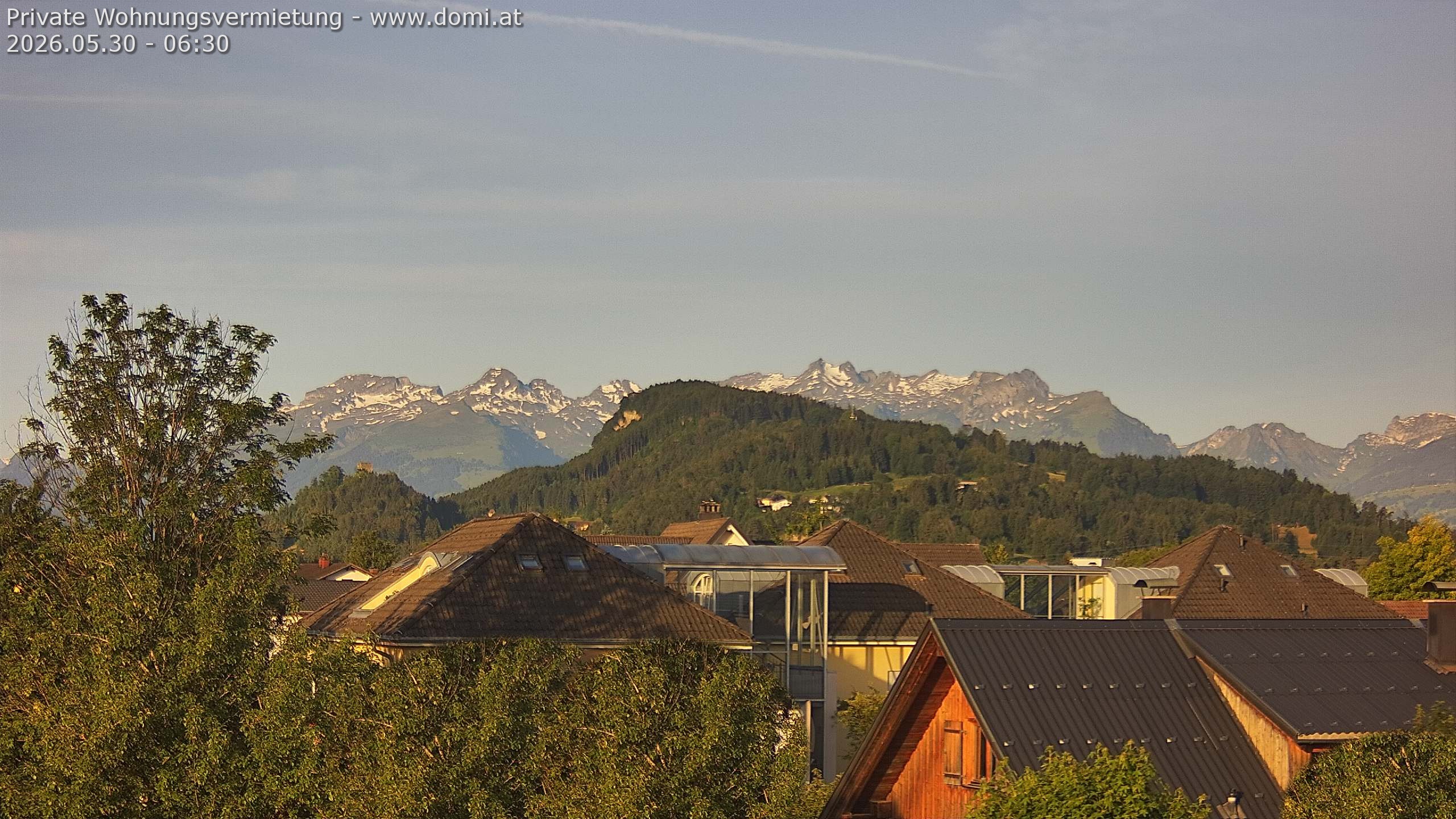 Archived image Webcam View of Alvier and Fulfirst from Gisingen in Feldkirch
