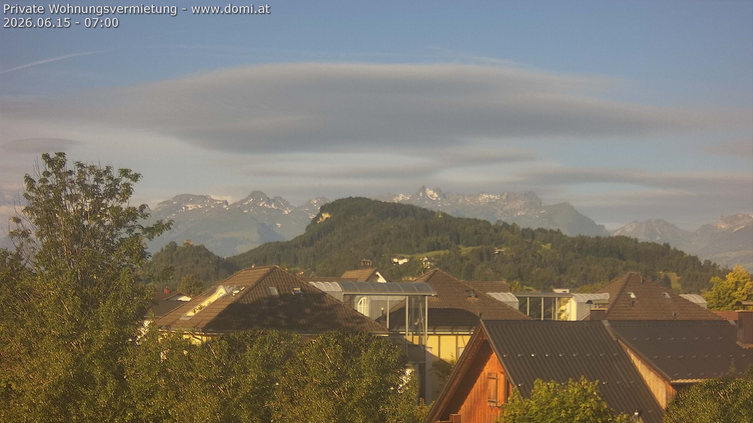 Archived image Webcam View of Alvier and Fulfirst from Gisingen in Feldkirch