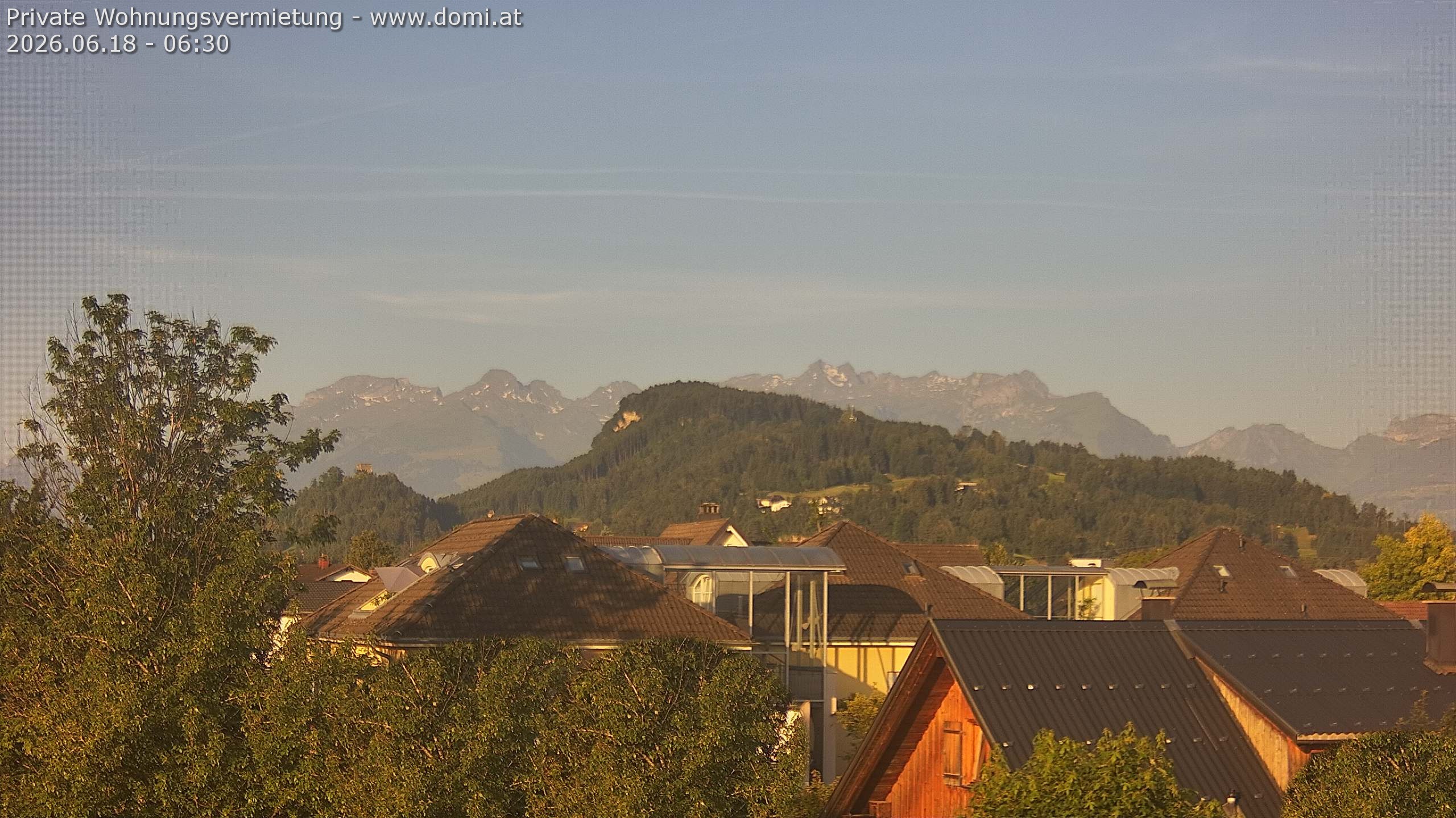 Archived image Webcam View of Alvier and Fulfirst from Gisingen in Feldkirch