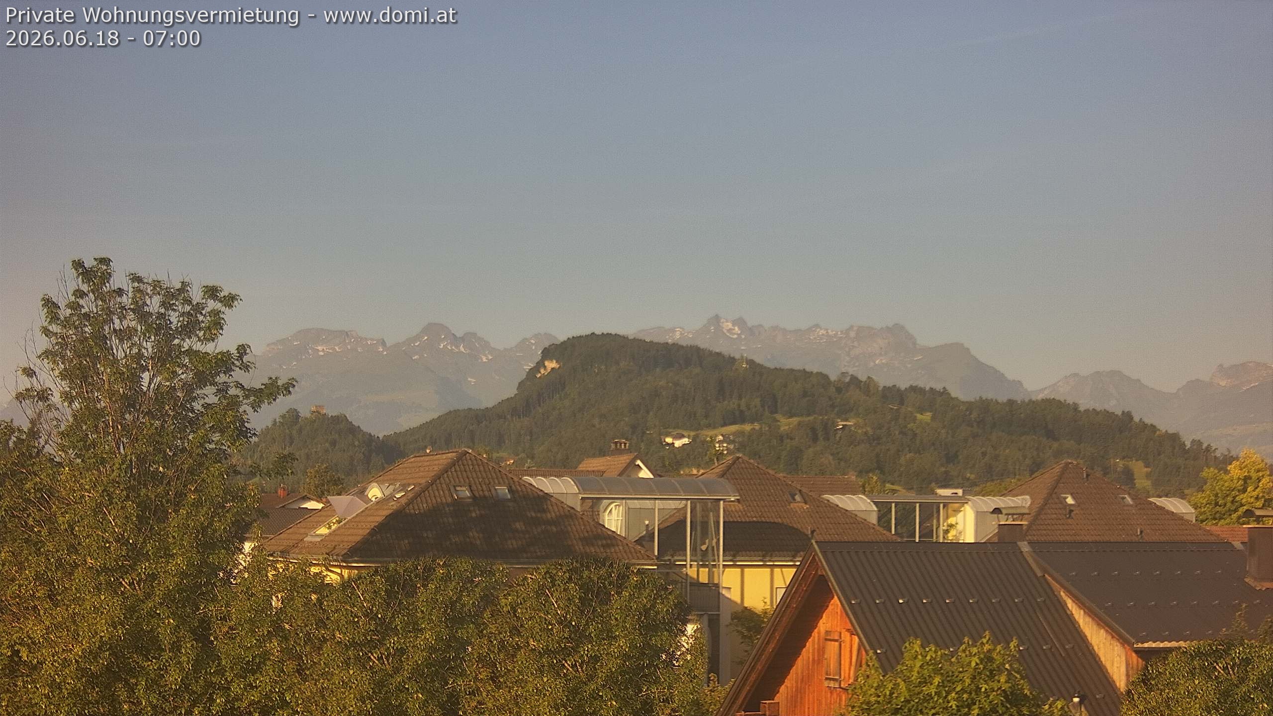 Archived image Webcam View of Alvier and Fulfirst from Gisingen in Feldkirch