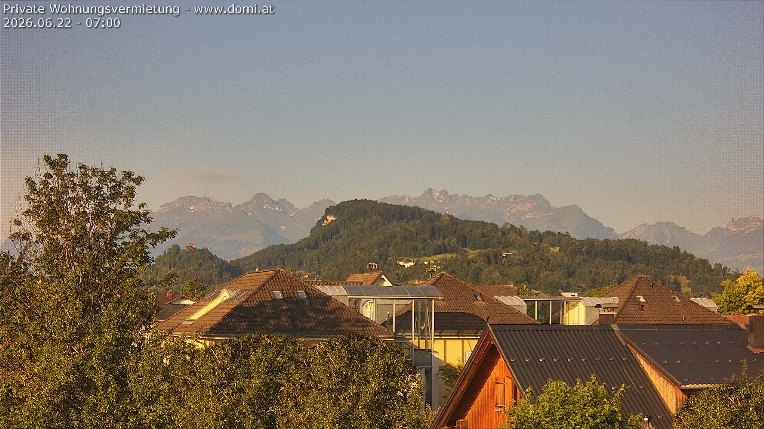 Archived image Webcam View of Alvier and Fulfirst from Gisingen in Feldkirch