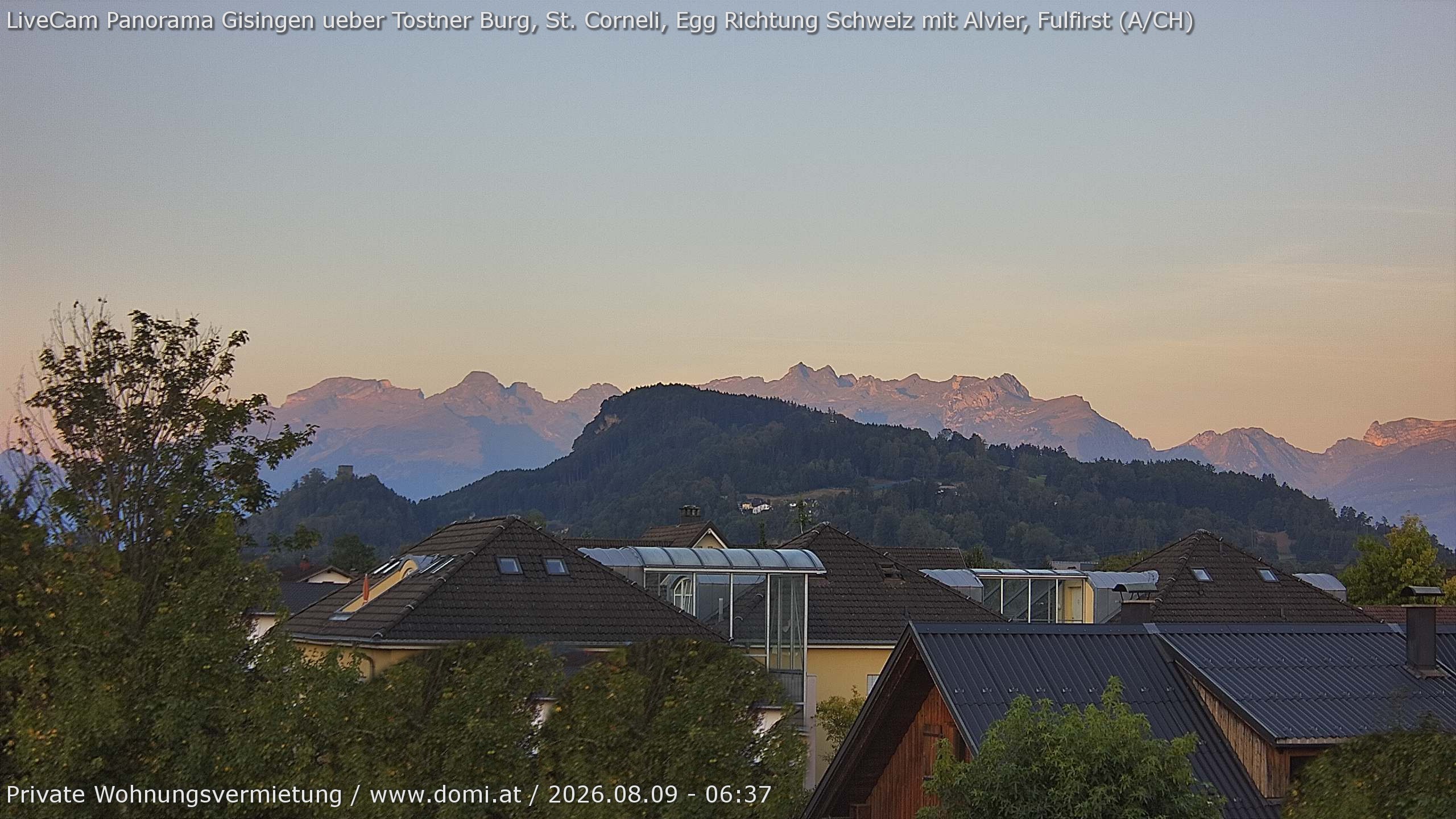 Archived image Webcam View of Alvier and Fulfirst from Gisingen in Feldkirch