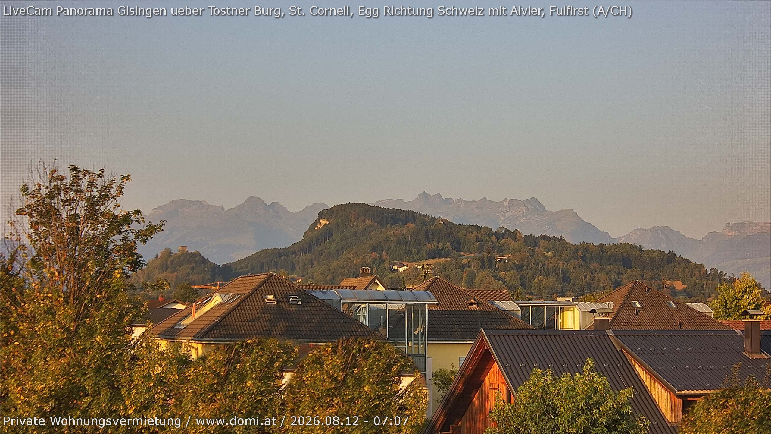 Archived image Webcam View of Alvier and Fulfirst from Gisingen in Feldkirch