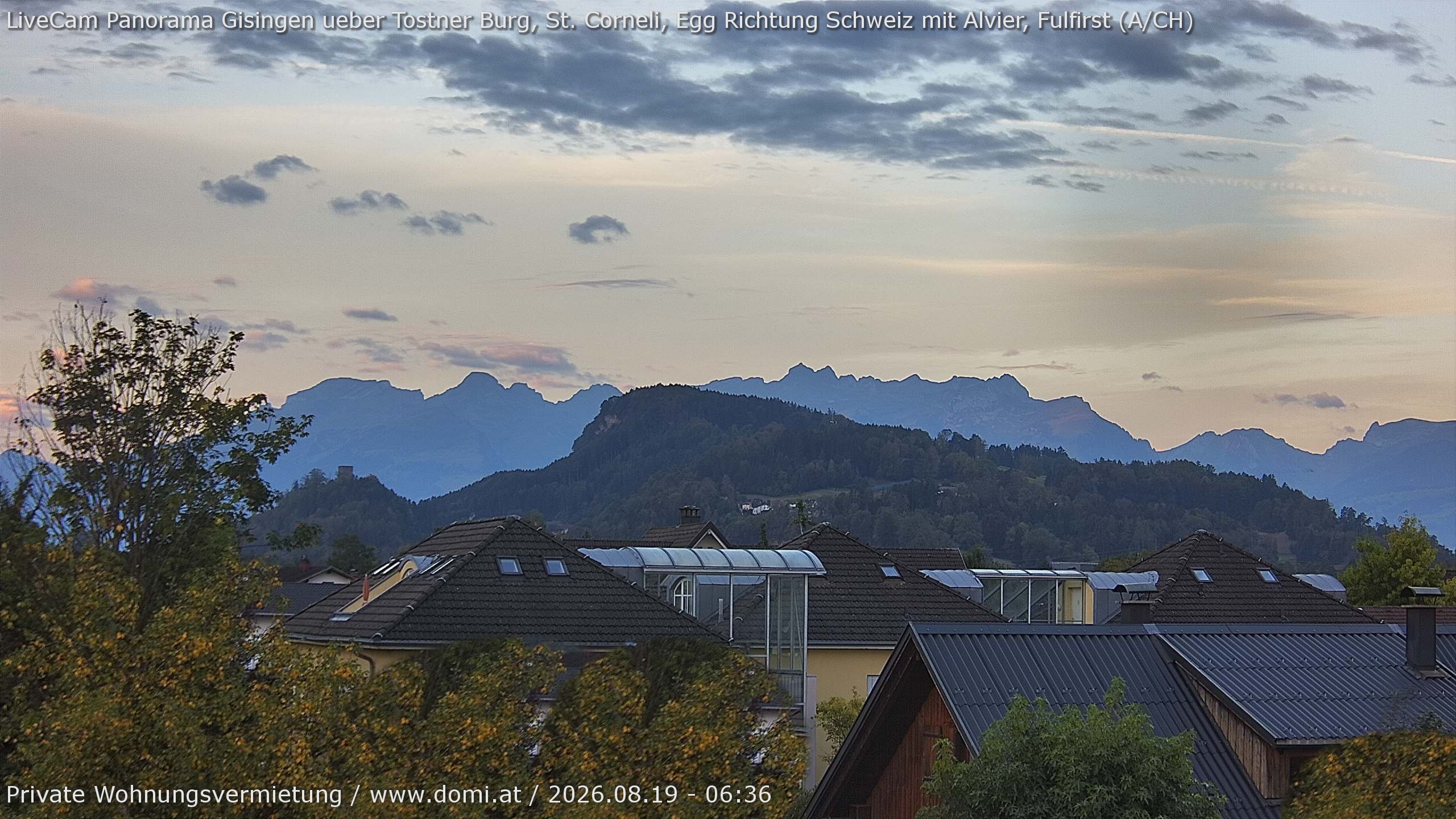 Archived image Webcam View of Alvier and Fulfirst from Gisingen in Feldkirch