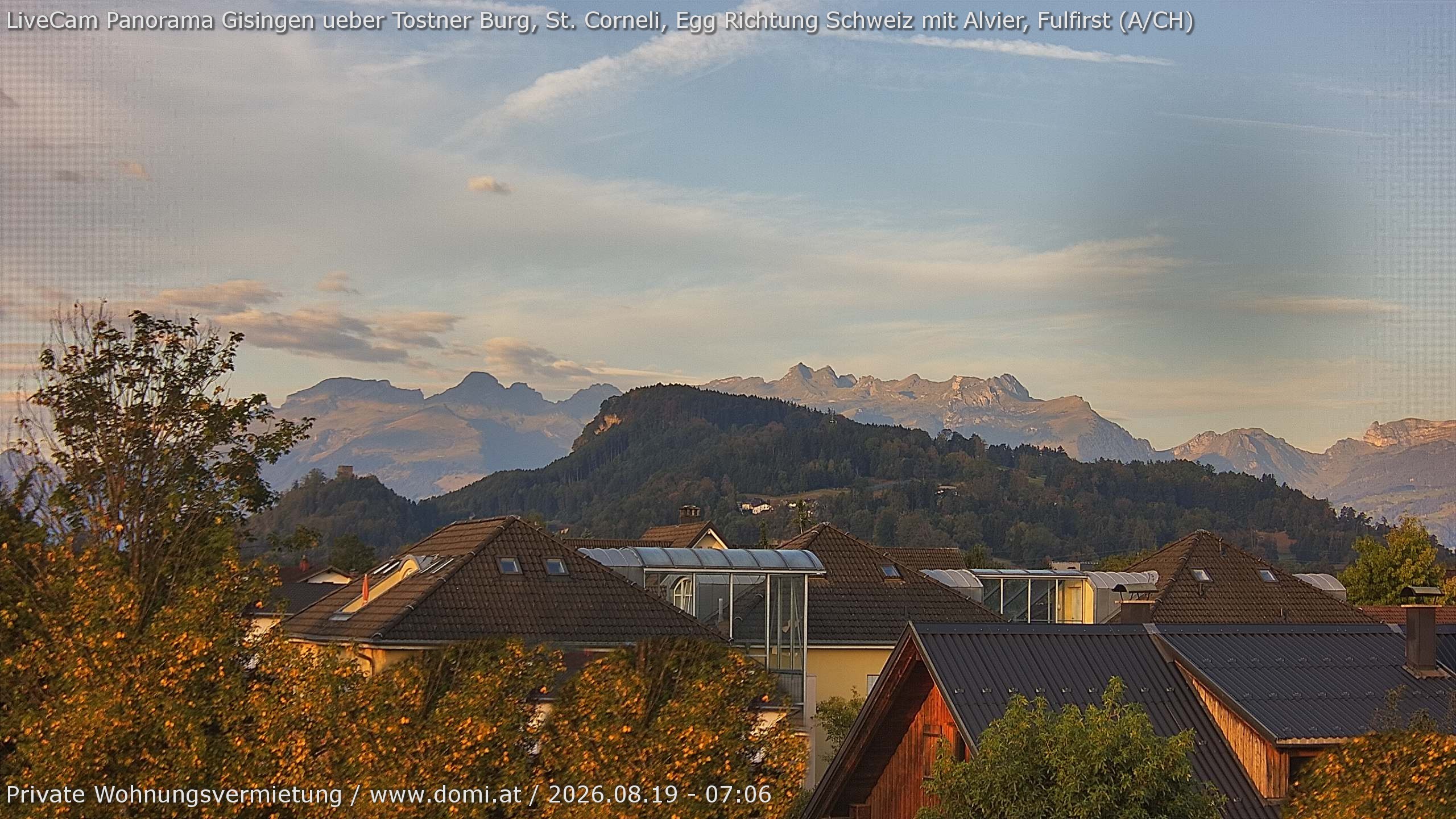 Archived image Webcam View of Alvier and Fulfirst from Gisingen in Feldkirch