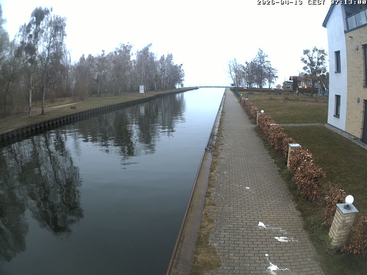 Archived image Webcam Canal Müritz - Claassee