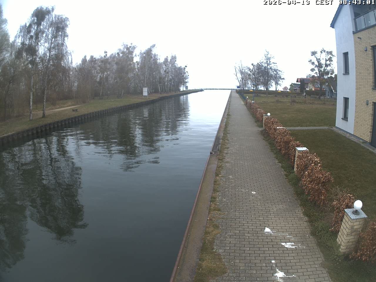 Archived image Webcam Canal Müritz - Claassee