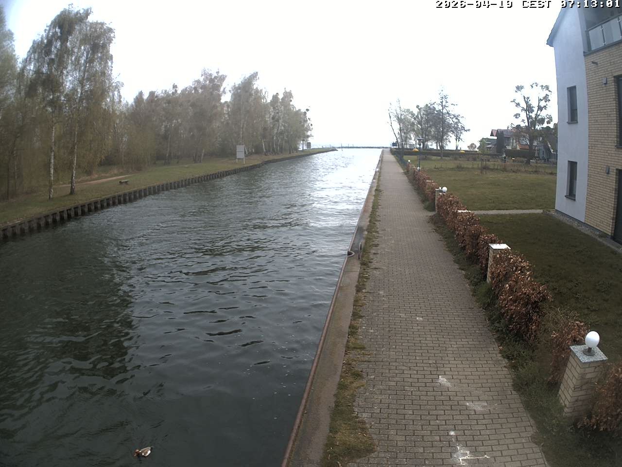 Archived image Webcam Canal Müritz - Claassee