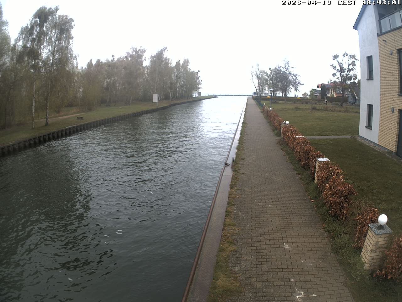 Archived image Webcam Canal Müritz - Claassee