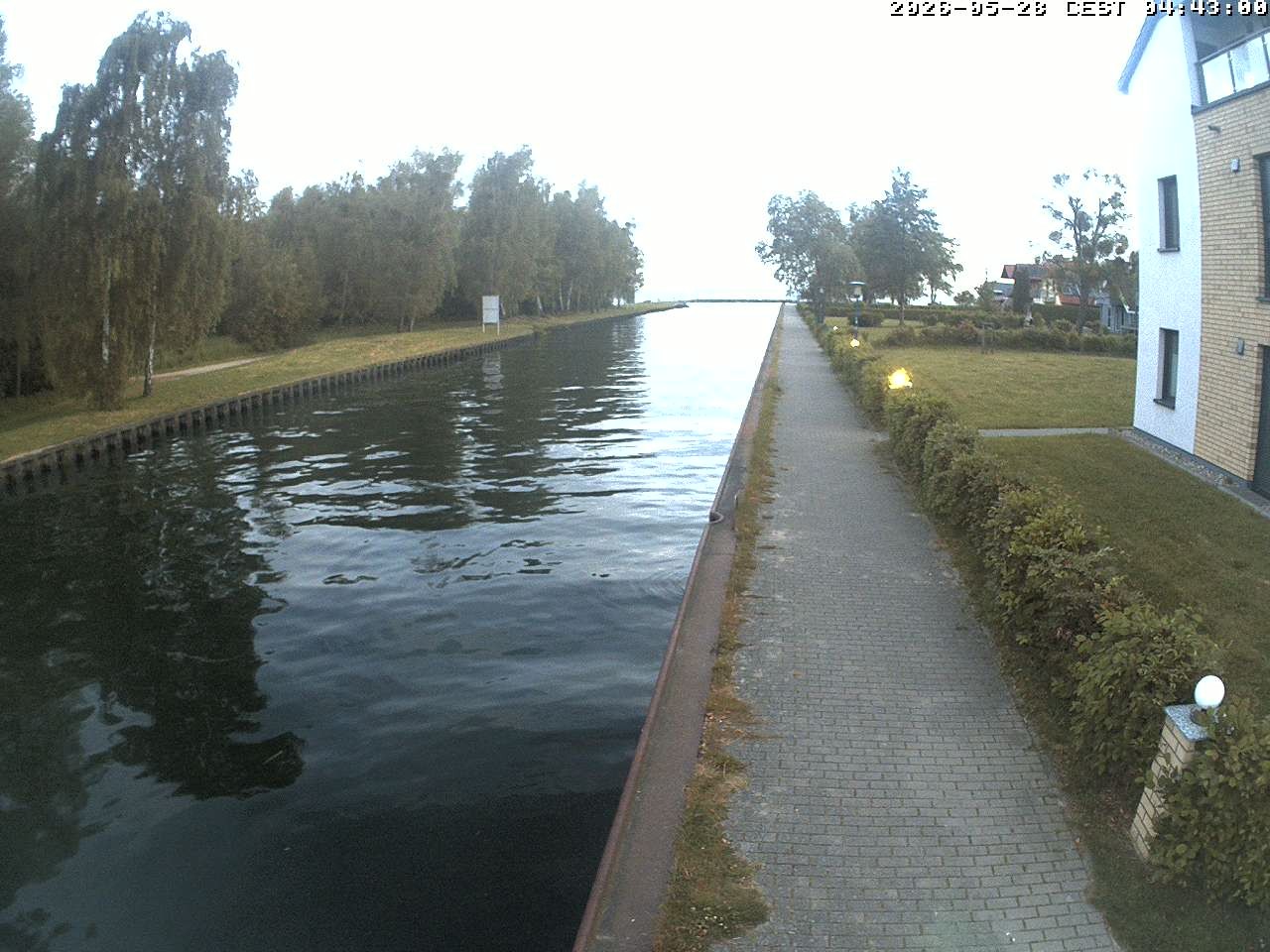 Archived image Webcam Canal Müritz - Claassee