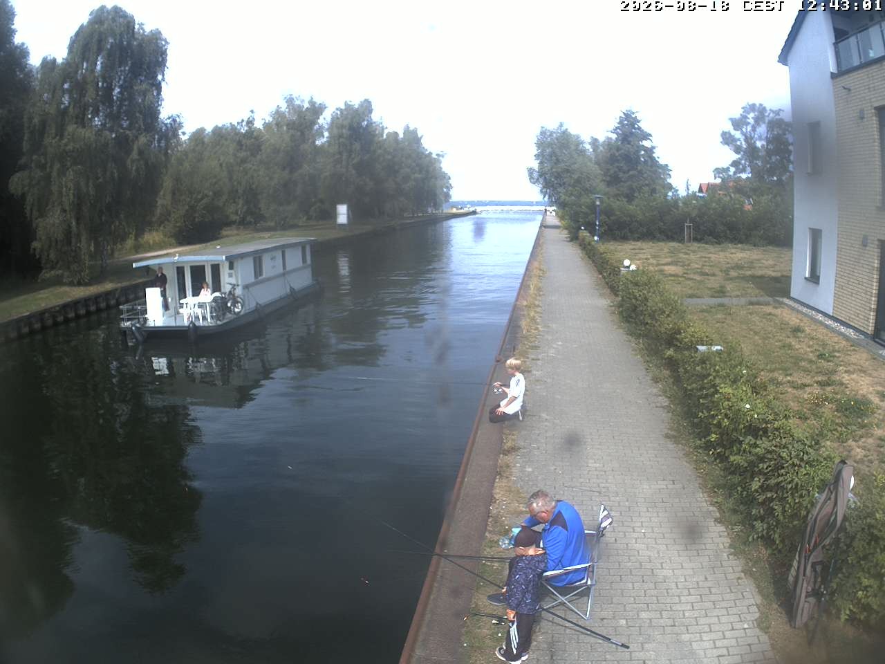 Archived image Webcam Canal Müritz - Claassee