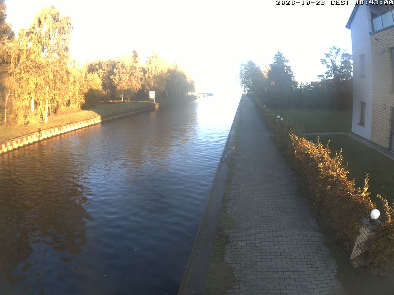 Archived image Webcam Canal Müritz - Claassee