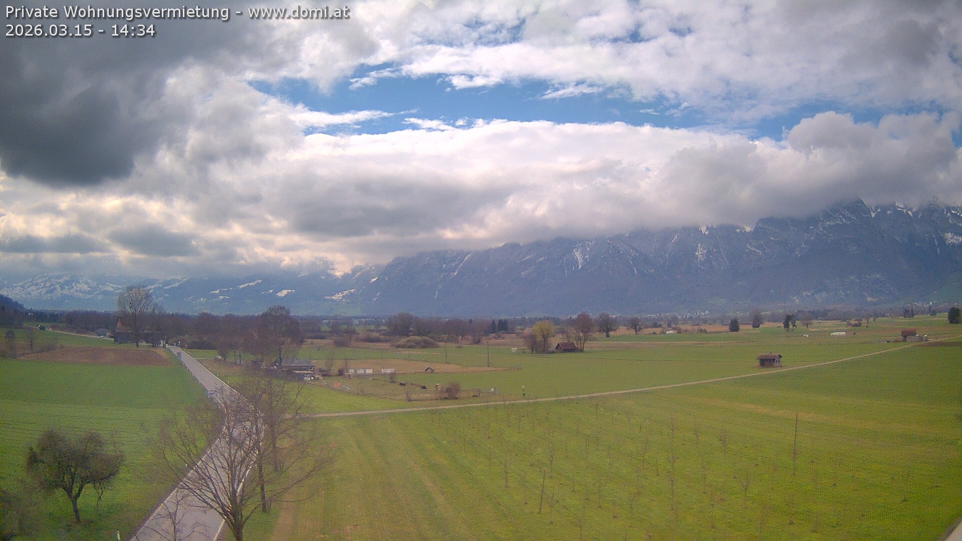 Archived image Webcam View of the Hoher Kasten, Furgglenfirst and Kamor from Feldkirch