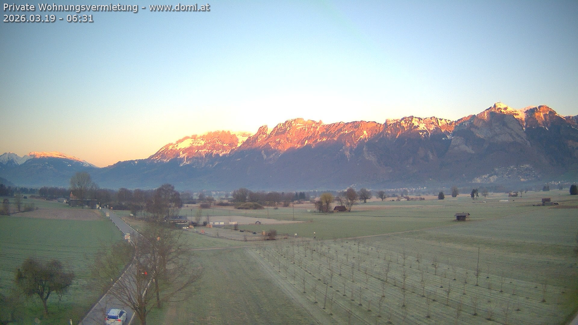 Archived image Webcam View of the Hoher Kasten, Furgglenfirst and Kamor from Feldkirch