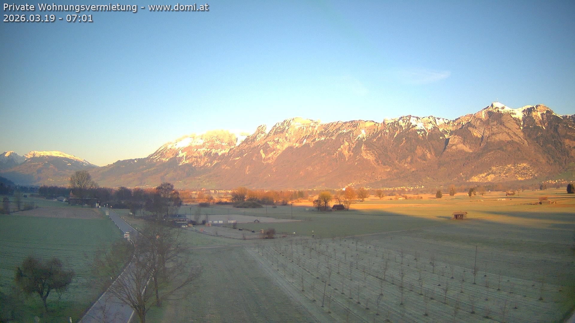 Archived image Webcam View of the Hoher Kasten, Furgglenfirst and Kamor from Feldkirch