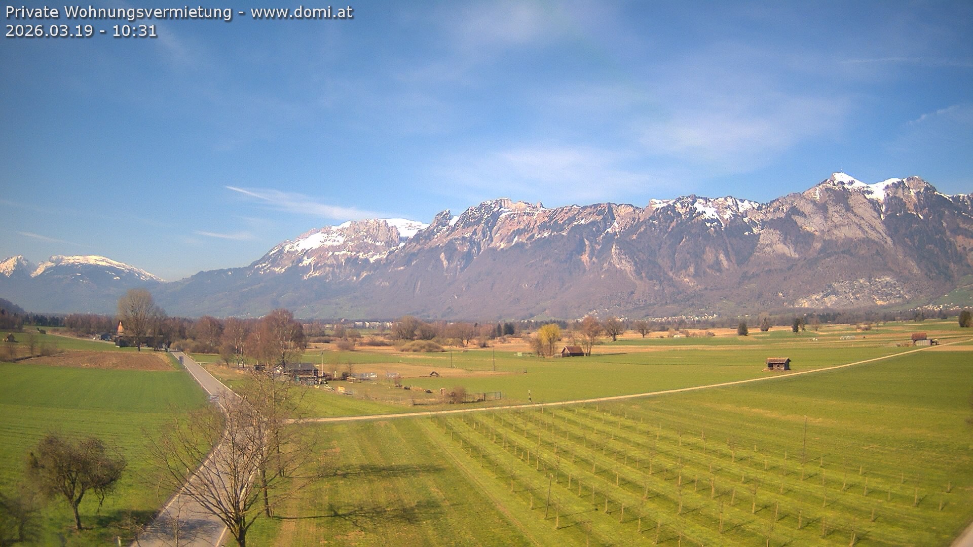 Archived image Webcam View of the Hoher Kasten, Furgglenfirst and Kamor from Feldkirch