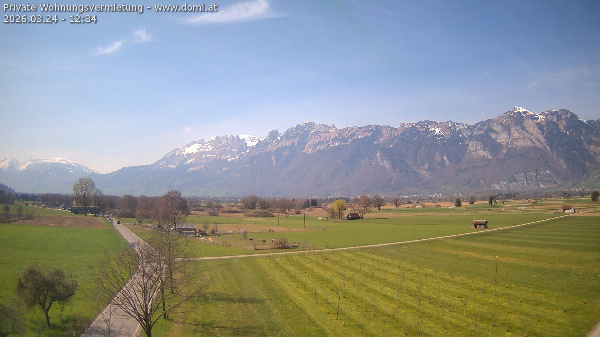 Archived image Webcam View of the Hoher Kasten, Furgglenfirst and Kamor from Feldkirch