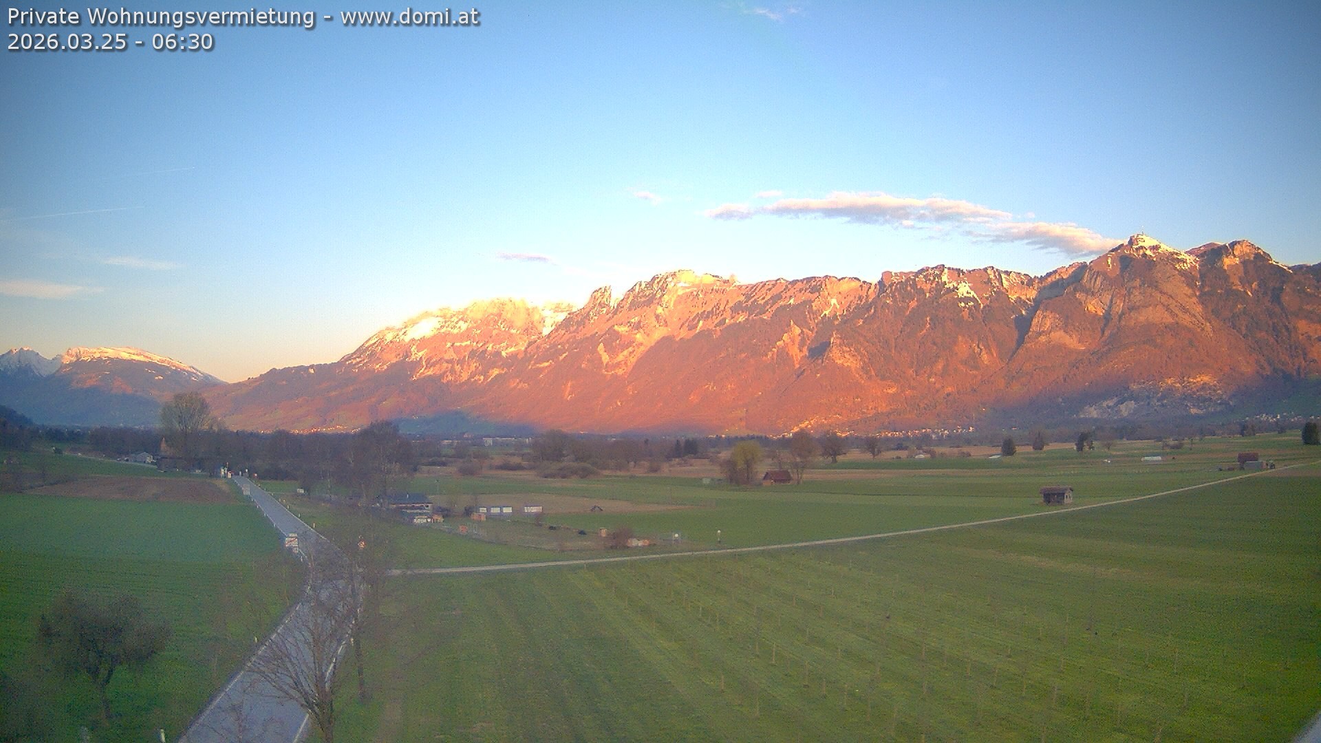 Archived image Webcam View of the Hoher Kasten, Furgglenfirst and Kamor from Feldkirch