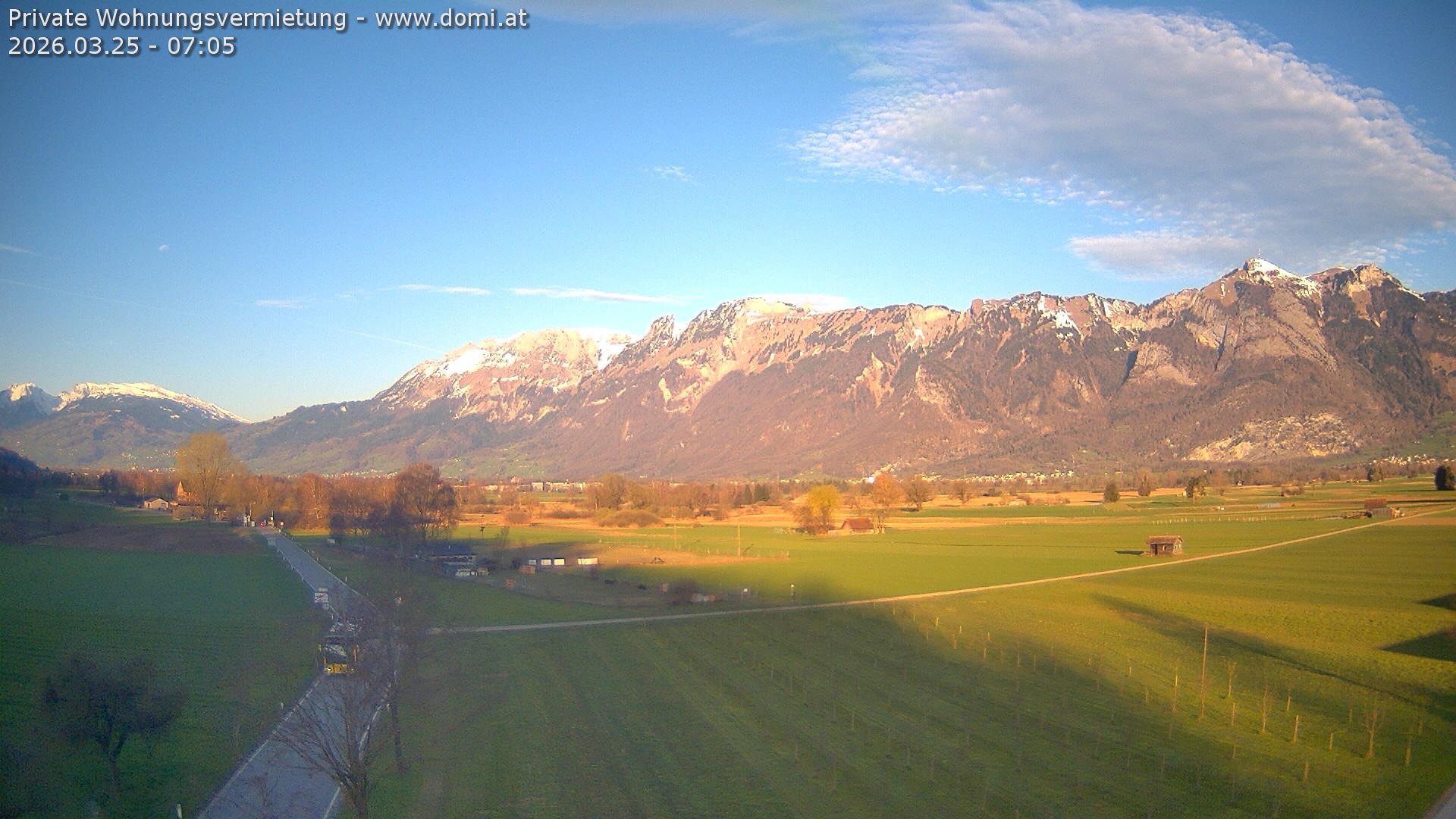 Archived image Webcam View of the Hoher Kasten, Furgglenfirst and Kamor from Feldkirch