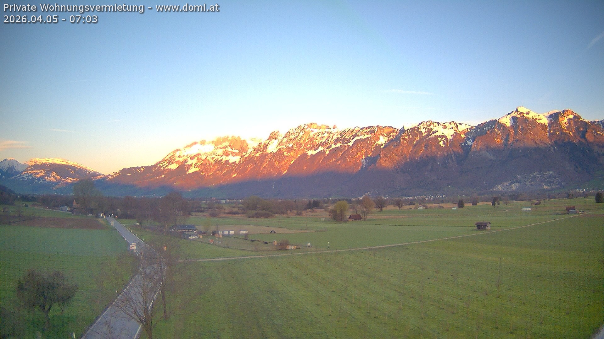 Archived image Webcam View of the Hoher Kasten, Furgglenfirst and Kamor from Feldkirch