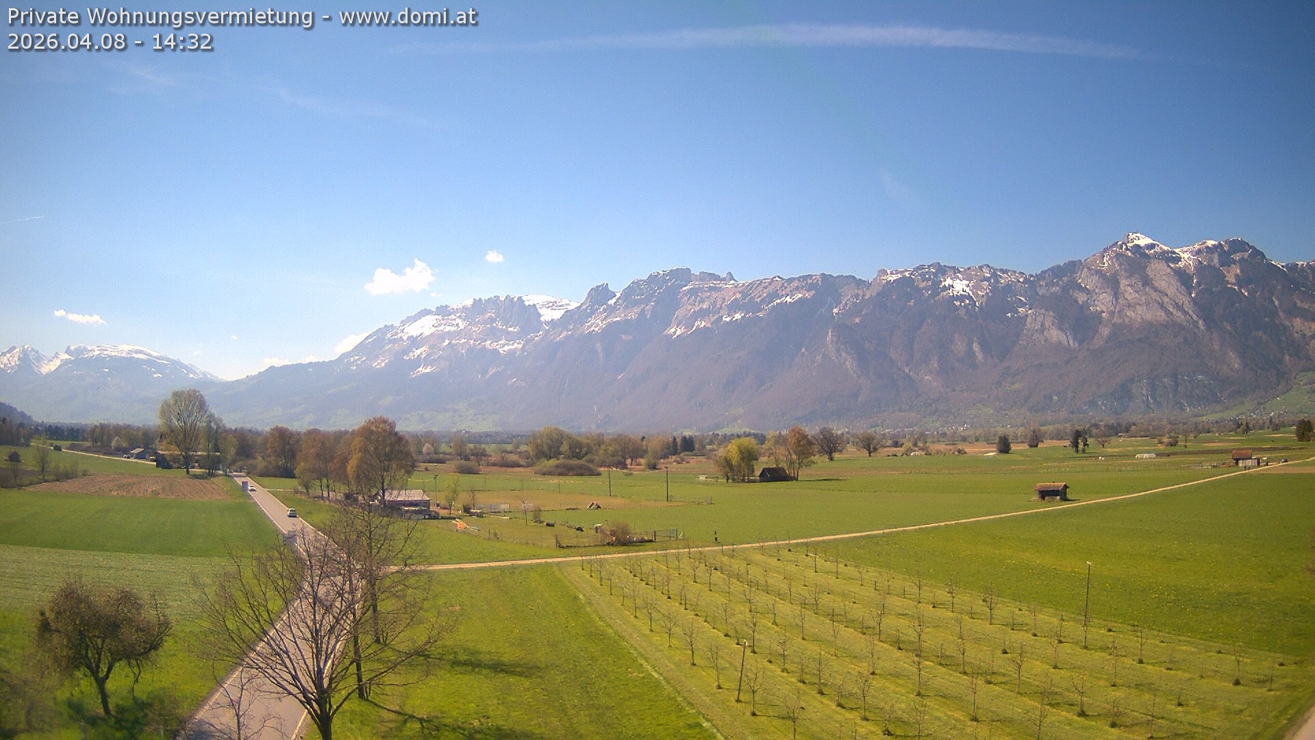 Archived image Webcam View of the Hoher Kasten, Furgglenfirst and Kamor from Feldkirch