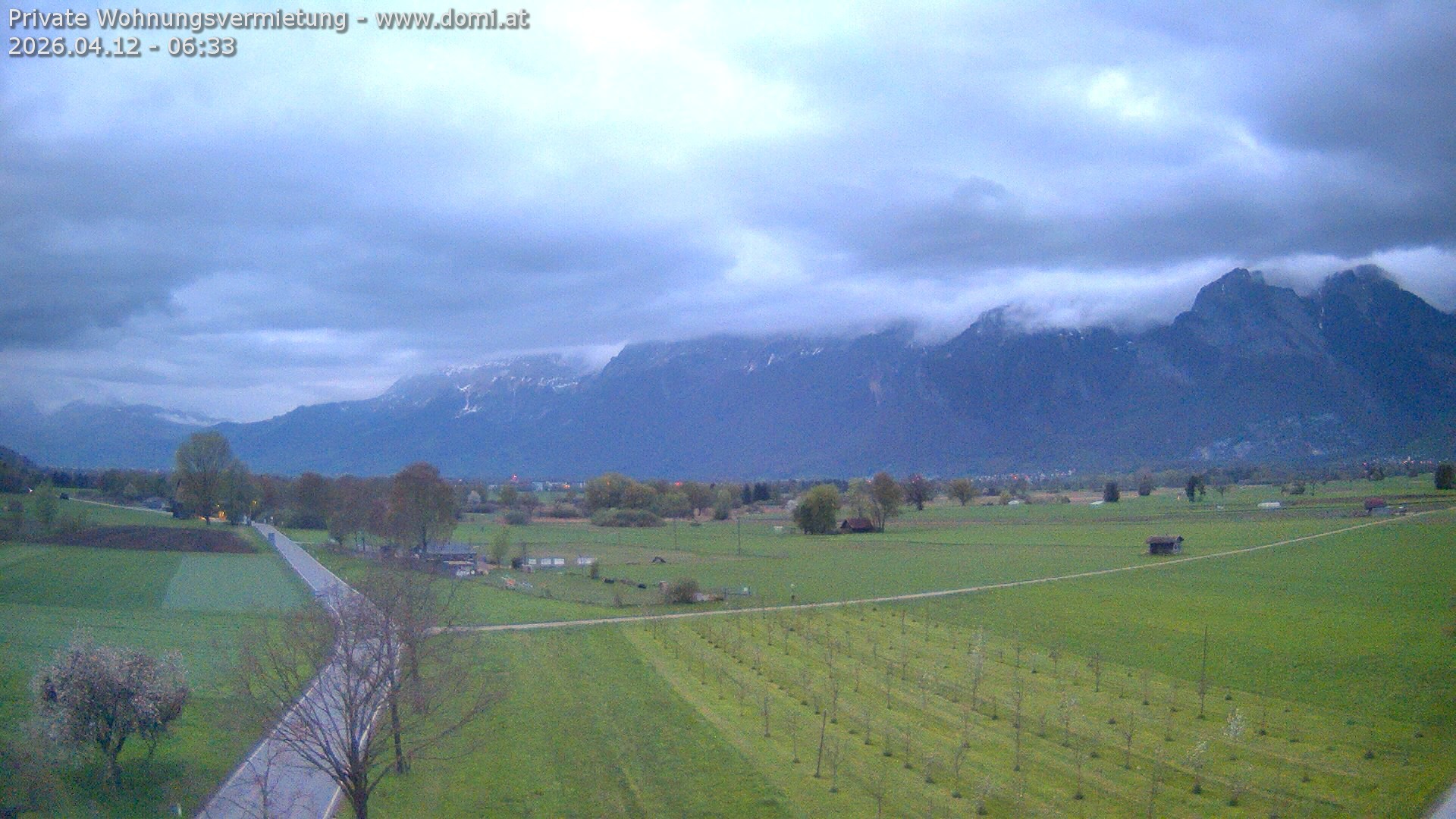 Archived image Webcam View of the Hoher Kasten, Furgglenfirst and Kamor from Feldkirch