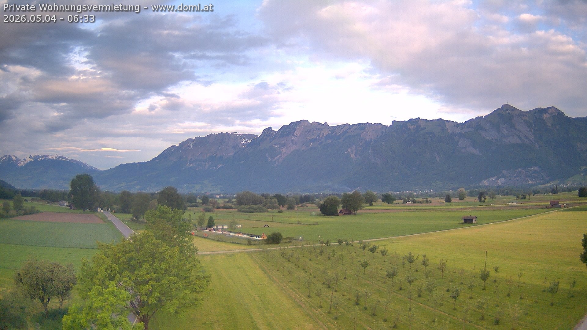 Archived image Webcam View of the Hoher Kasten, Furgglenfirst and Kamor from Feldkirch