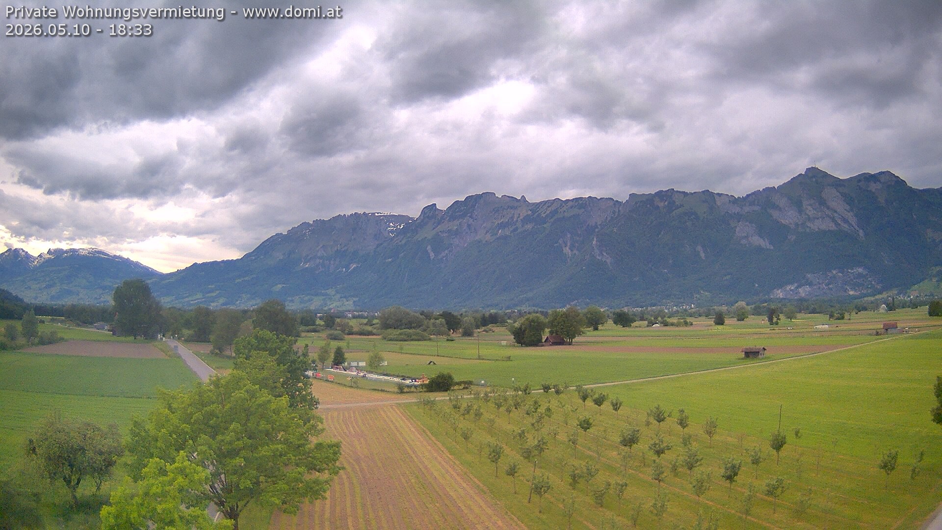 Archived image Webcam View of the Hoher Kasten, Furgglenfirst and Kamor from Feldkirch