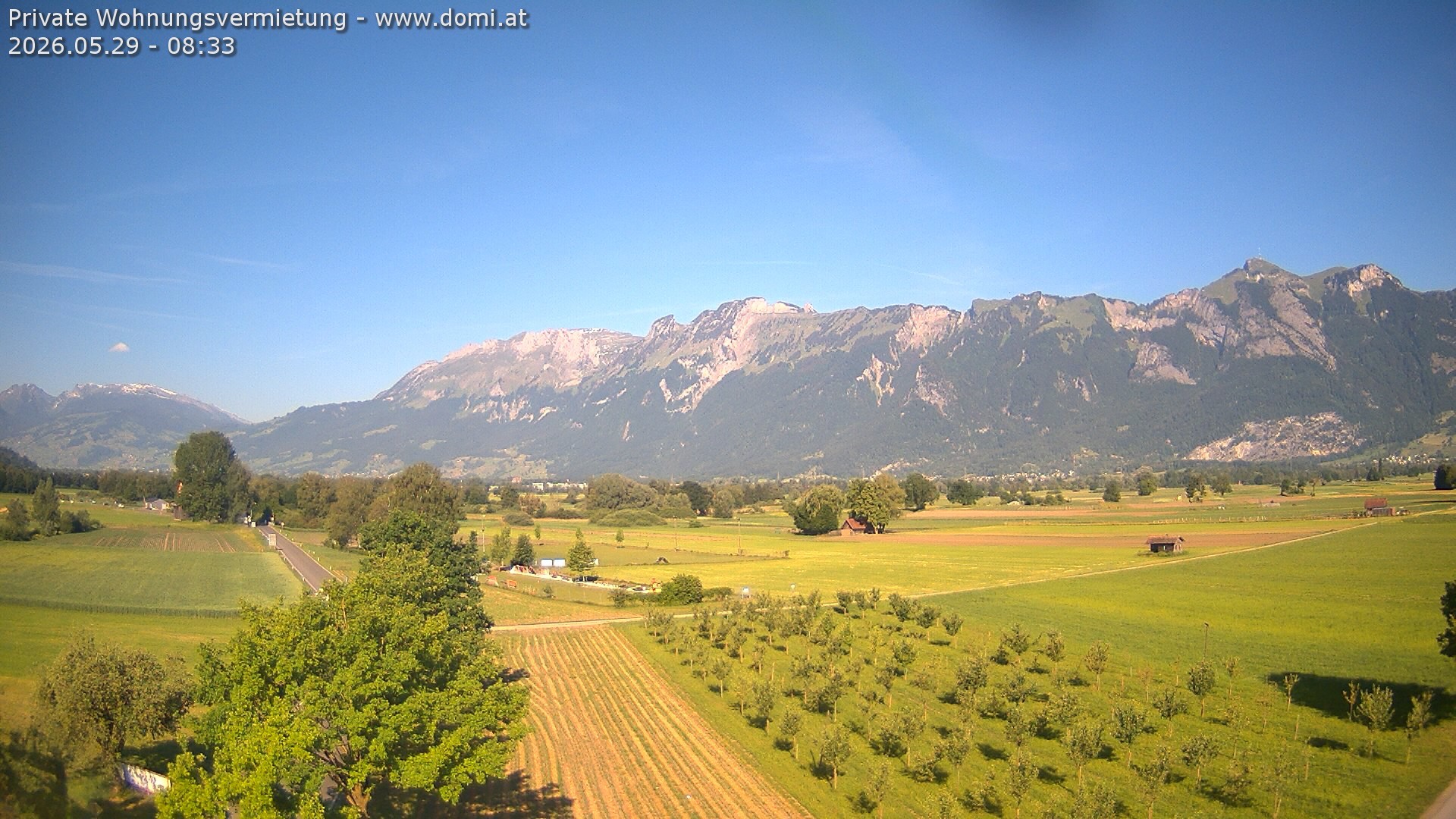 Archived image Webcam View of the Hoher Kasten, Furgglenfirst and Kamor from Feldkirch