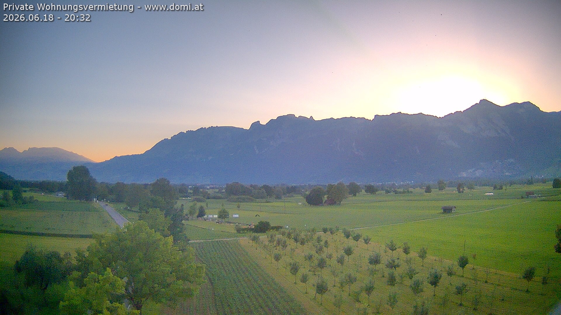 Archived image Webcam View of the Hoher Kasten, Furgglenfirst and Kamor from Feldkirch