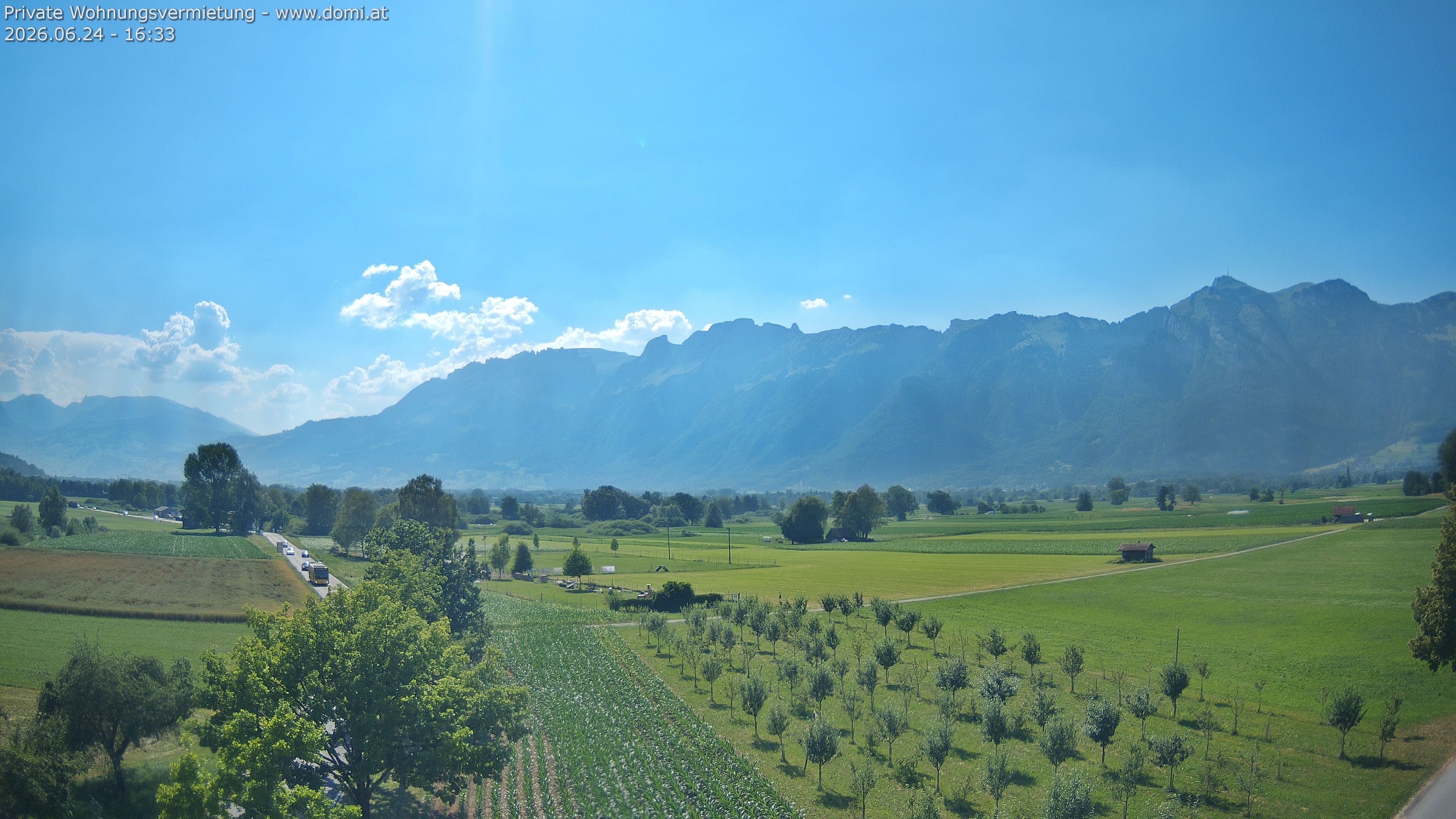 Archived image Webcam View of the Hoher Kasten, Furgglenfirst and Kamor from Feldkirch
