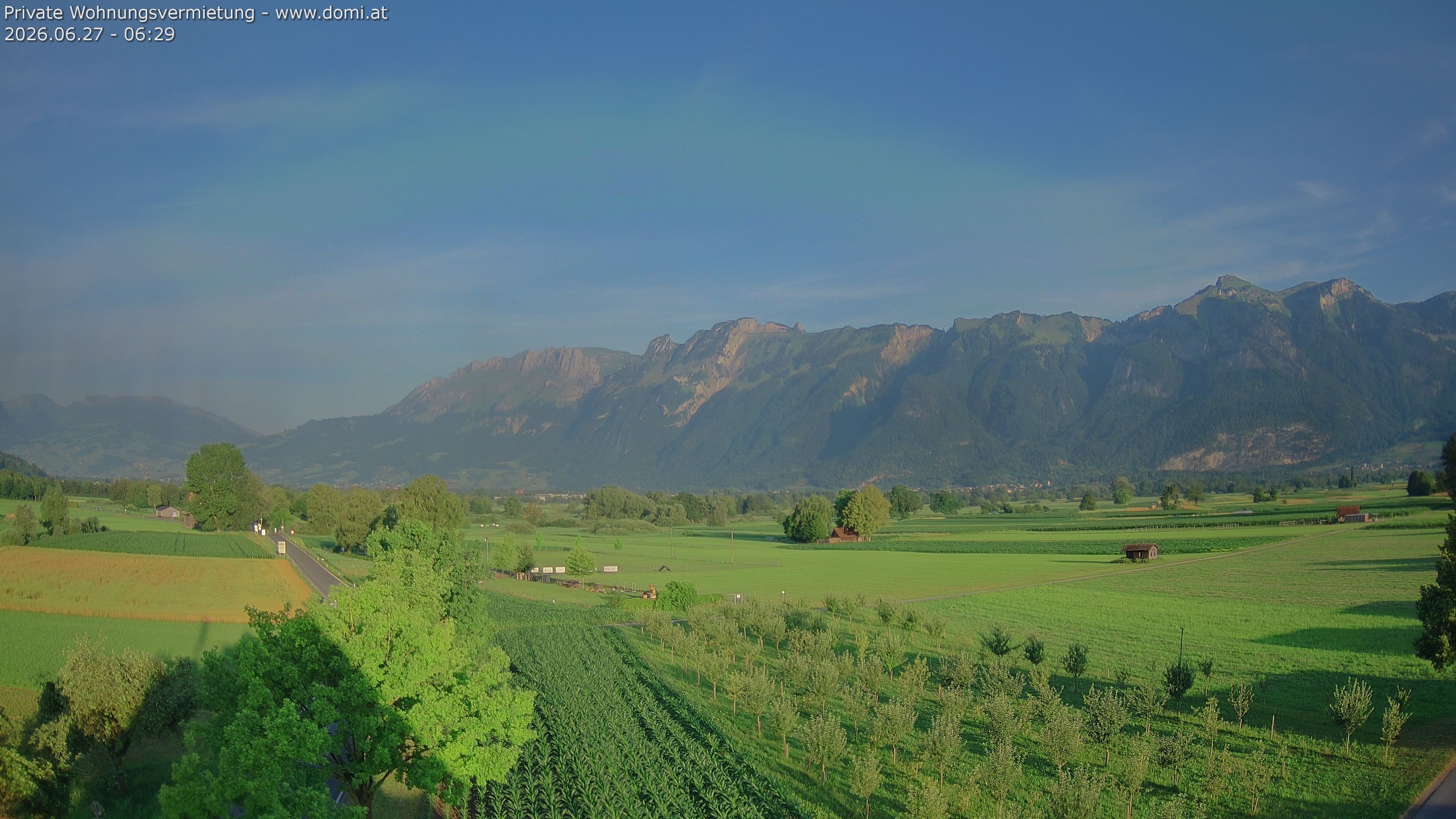 Archived image Webcam View of the Hoher Kasten, Furgglenfirst and Kamor from Feldkirch