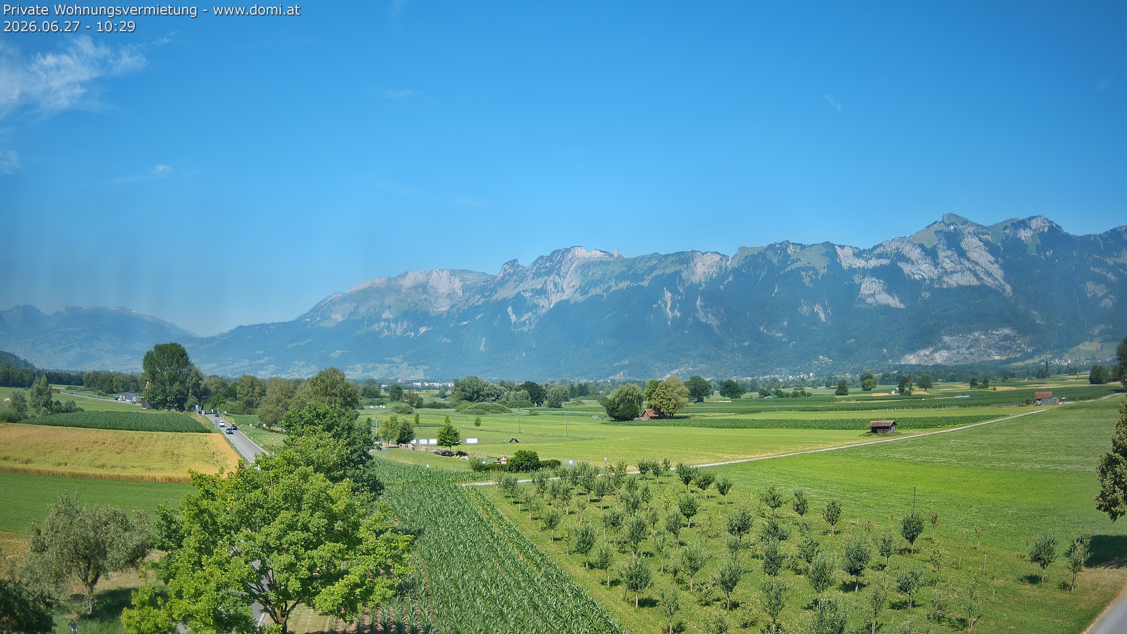 Archived image Webcam View of the Hoher Kasten, Furgglenfirst and Kamor from Feldkirch