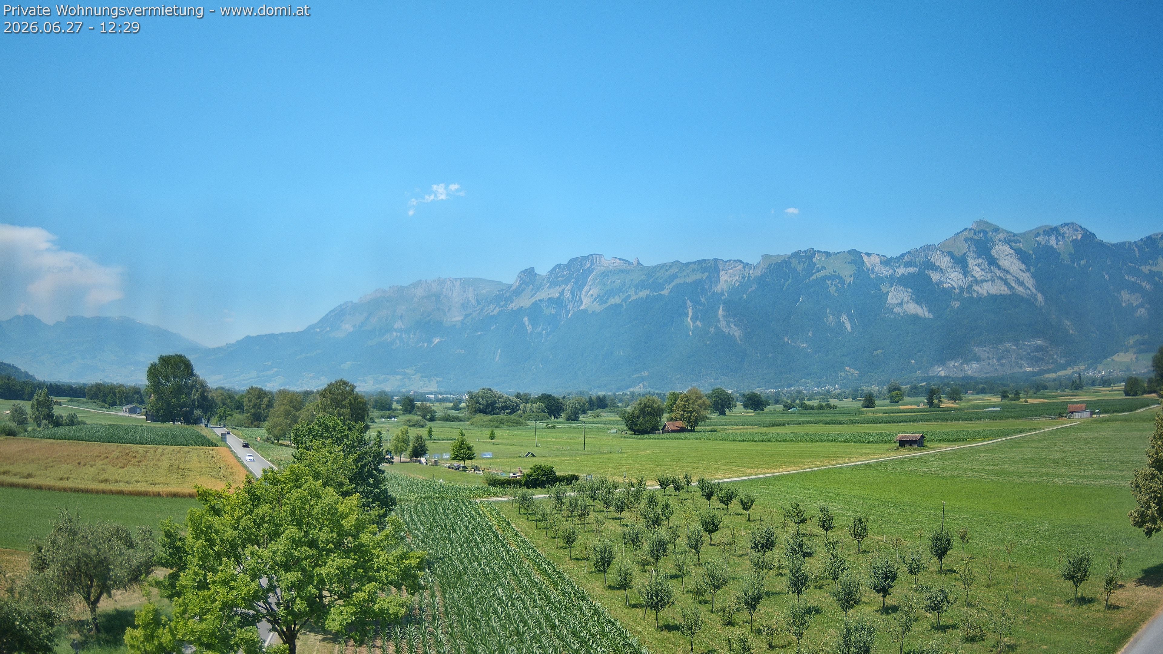 Archived image Webcam View of the Hoher Kasten, Furgglenfirst and Kamor from Feldkirch