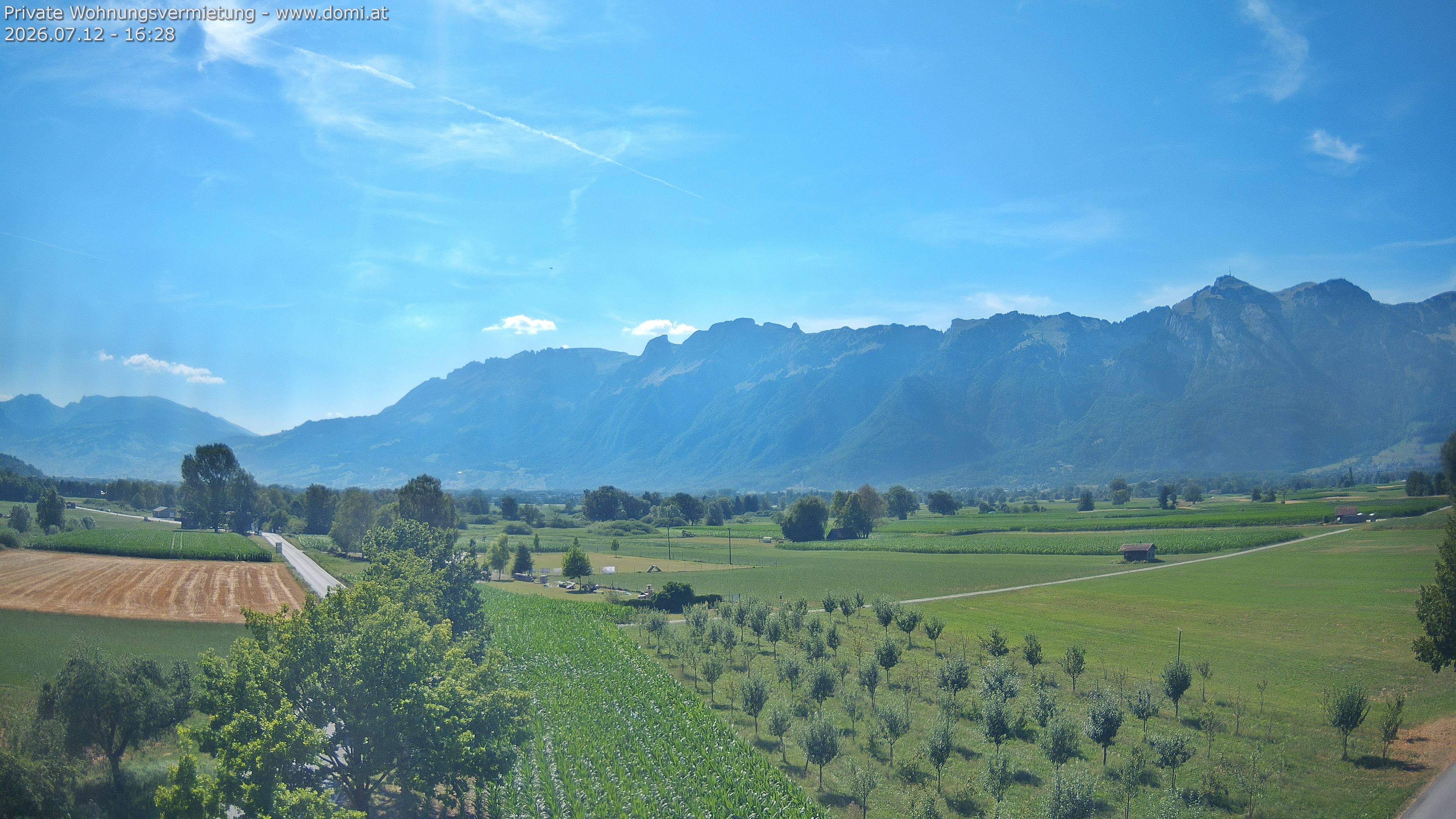 Archived image Webcam View of the Hoher Kasten, Furgglenfirst and Kamor from Feldkirch